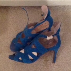 GILI suede shoes